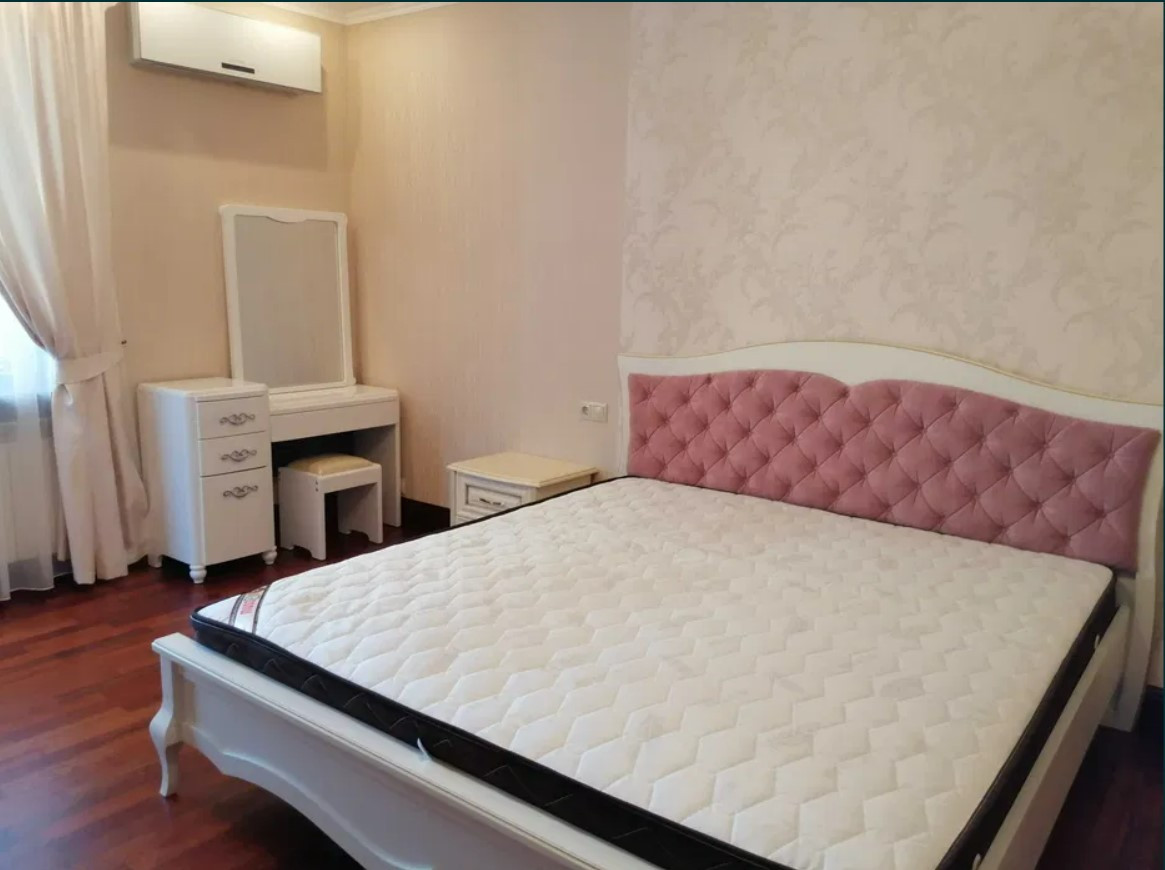 Аренда 5+к квартиры в Киеве,  Старонаводницкая ул., 4В 3