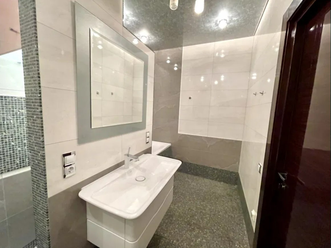 Продажа 3к квартиры в Киеве,  ЖК Новопечерские Липки, Драгомирова Михаила ул., 5 18