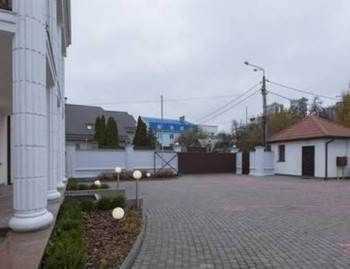 Аренда здания в Киеве,  Зверинецкая ул., 19