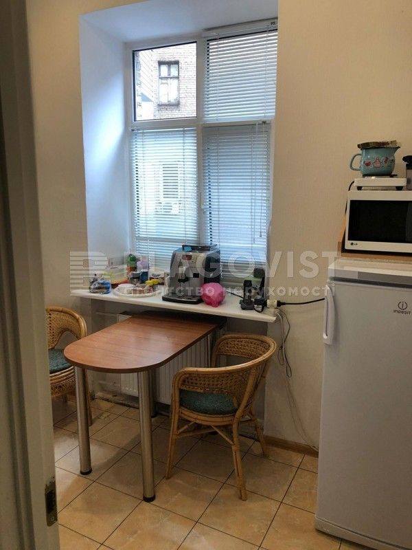 Продажа 5+к квартиры в Киеве,  Гринченко Бориса ул., 2 6