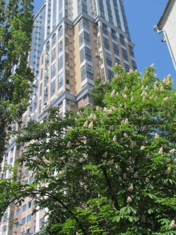 Продажа 2к квартиры в Киеве,  ЖК Роял Тауер, Саксаганского ул., 37К 2