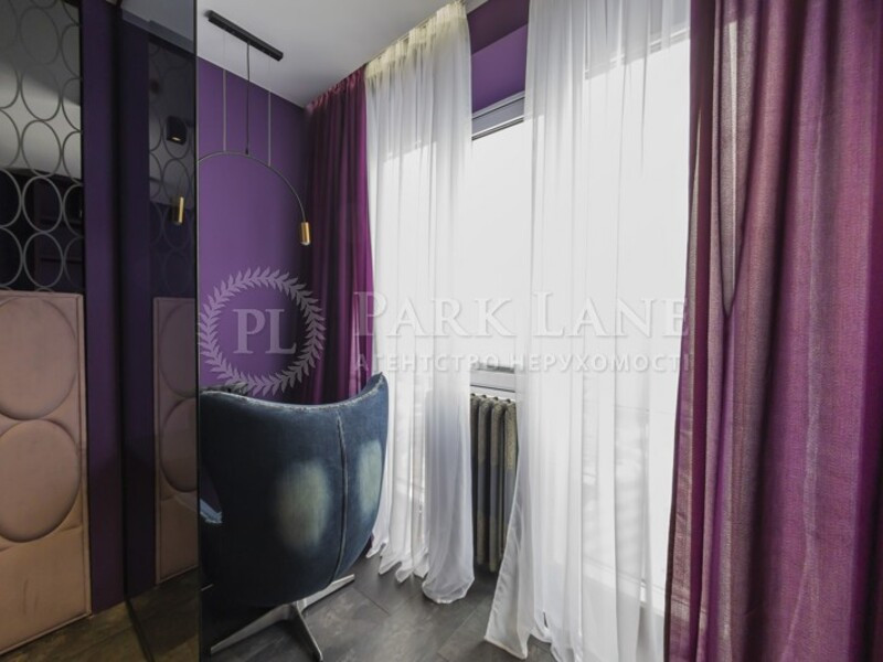 Продажа 2к квартиры в Киеве,  ЖК Роял Тауер, Саксаганского ул., 37К 8