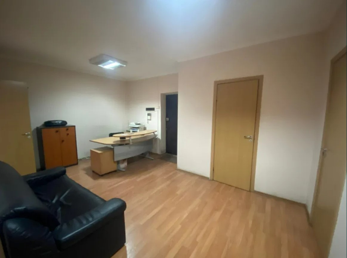 Продаж 2к квартири в Києві, Межигірська вул., 28 4