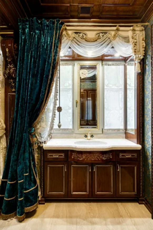 Продажа 2к квартиры в Киеве,  Кропивницкого ул., 10