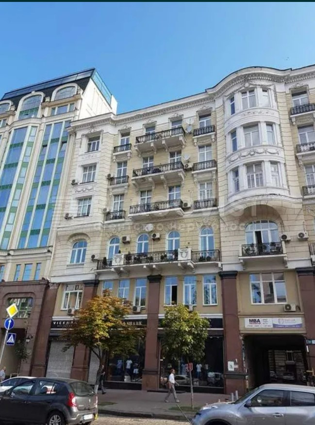 Продажа 5к квартиры в Киеве,  Богдана Хмельницкого ул., 32 0