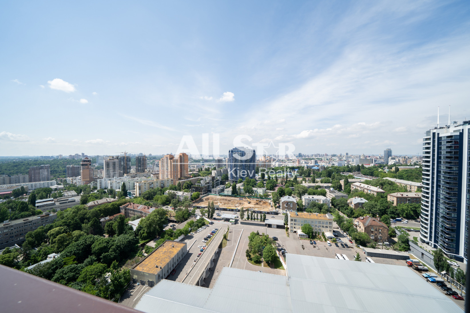 Аренда 5+к квартиры в Киеве,  Коновальца ул. (Щорса ул.), 32Г 2