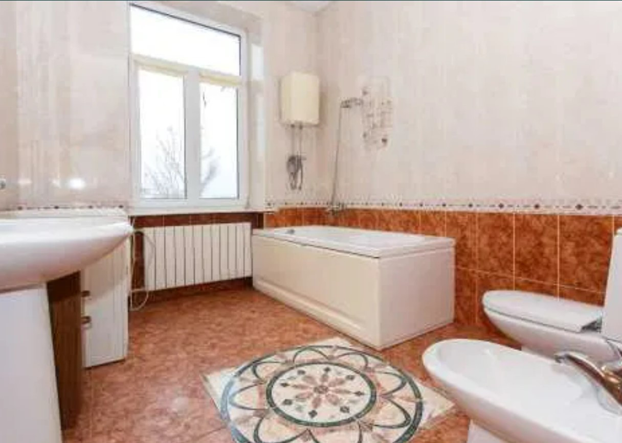 Продажа 2к квартиры в Киеве,  Шелковичная ул., 32/34 4