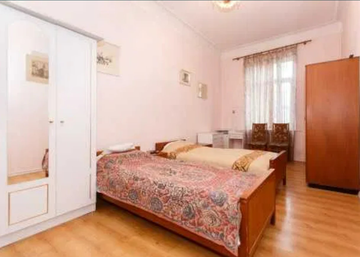 Продажа 2к квартиры в Киеве,  Шелковичная ул., 32/34 5