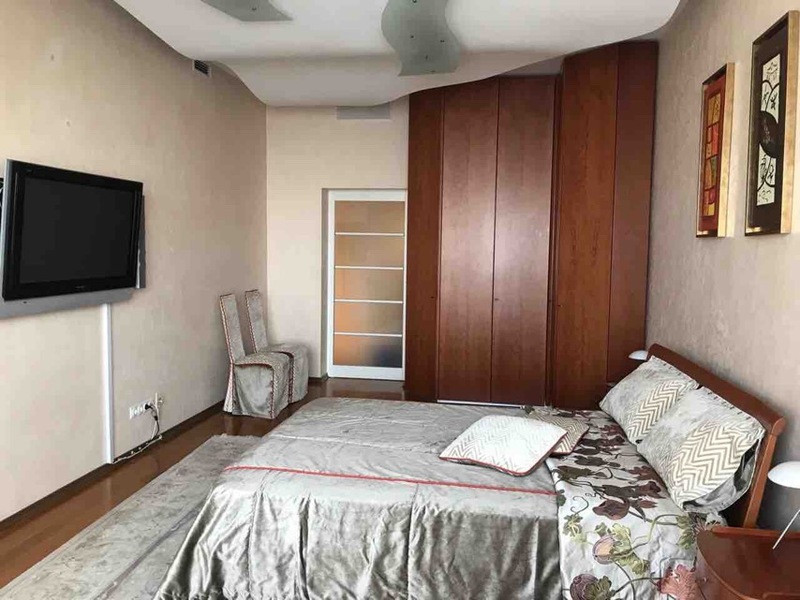 Аренда 4к квартиры в Киеве,  Ковпака ул., 17 8