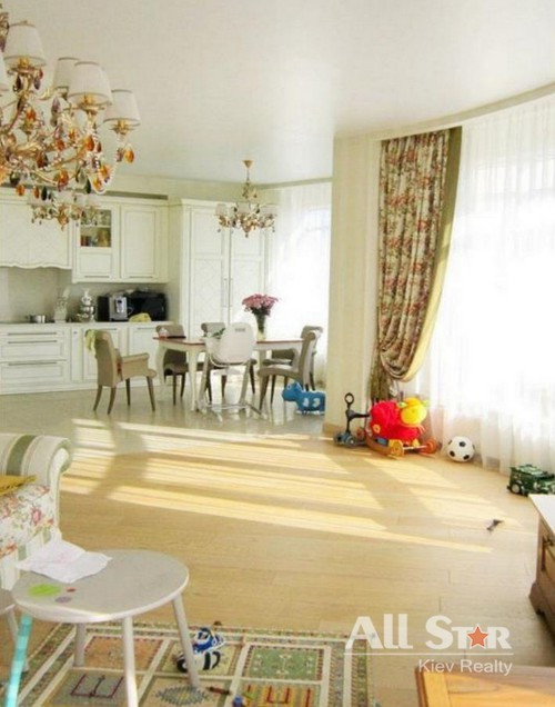 Продажа 4к квартиры в Киеве,  Московская ул., 46/2 0