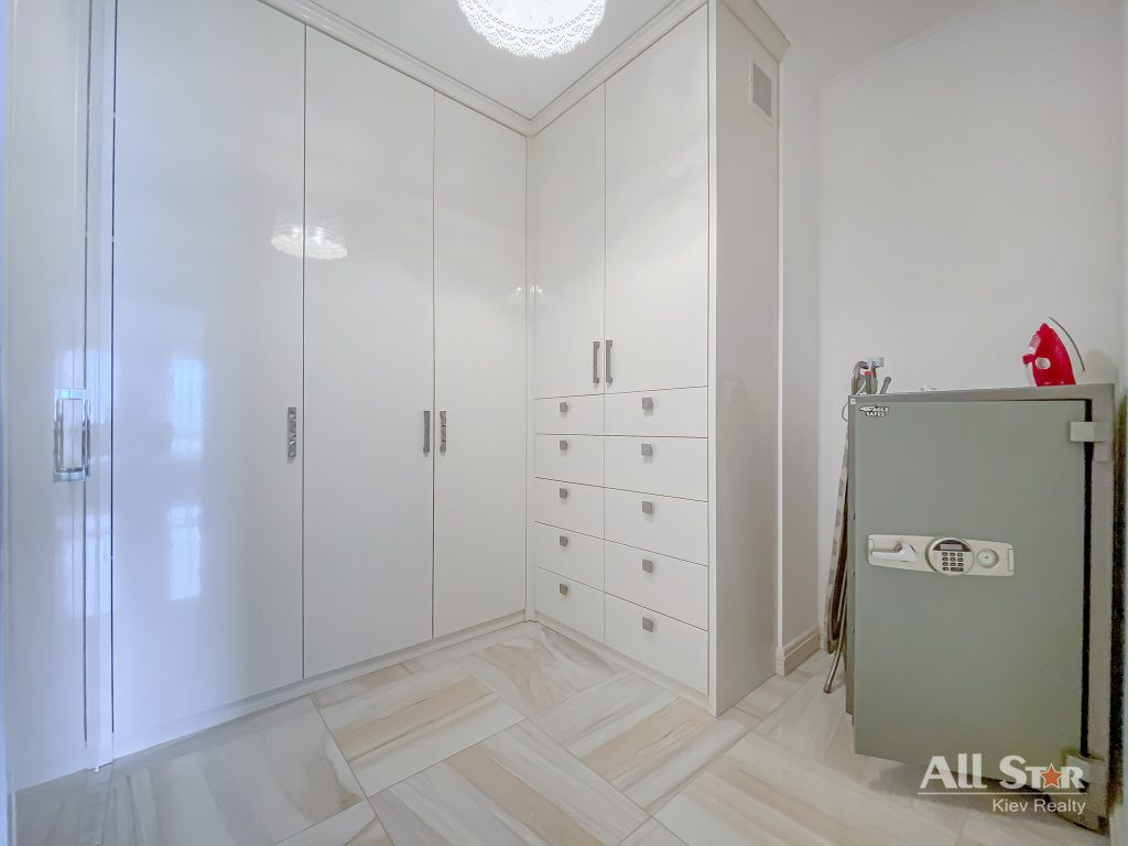 Аренда 3к квартиры в Киеве,  Институтская ул., 18а 19