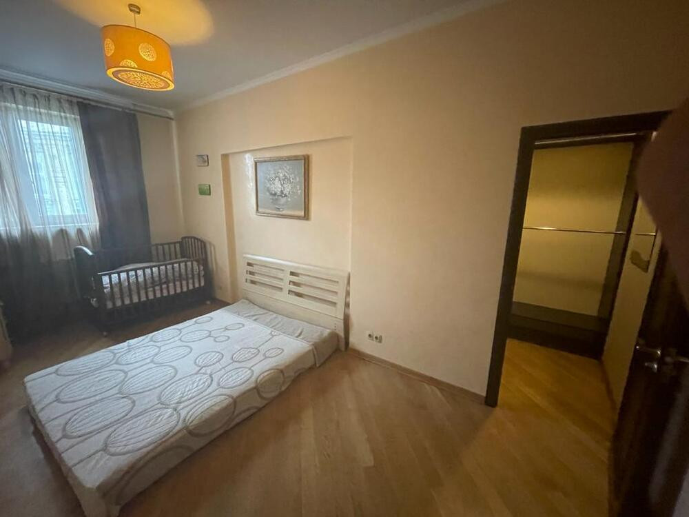 Продажа 4к квартиры в Киеве,  Михайловская ул., 24В 12
