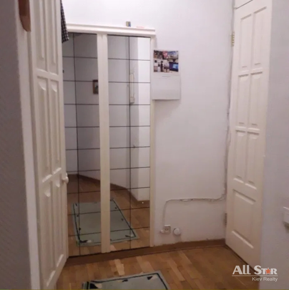 Продажа 3к квартиры в Киеве,  Гончара Олеся ул., 32Б 4