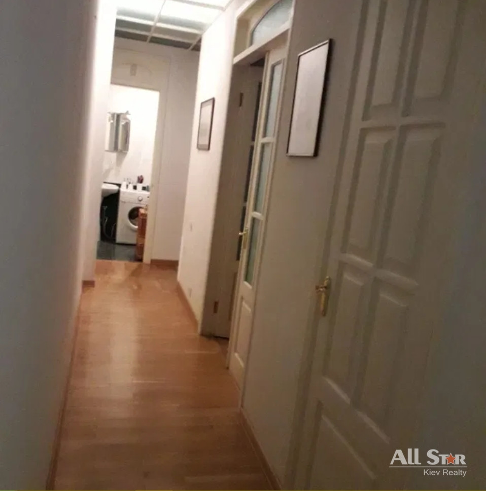 Продажа 3к квартиры в Киеве,  Гончара Олеся ул., 32Б 5