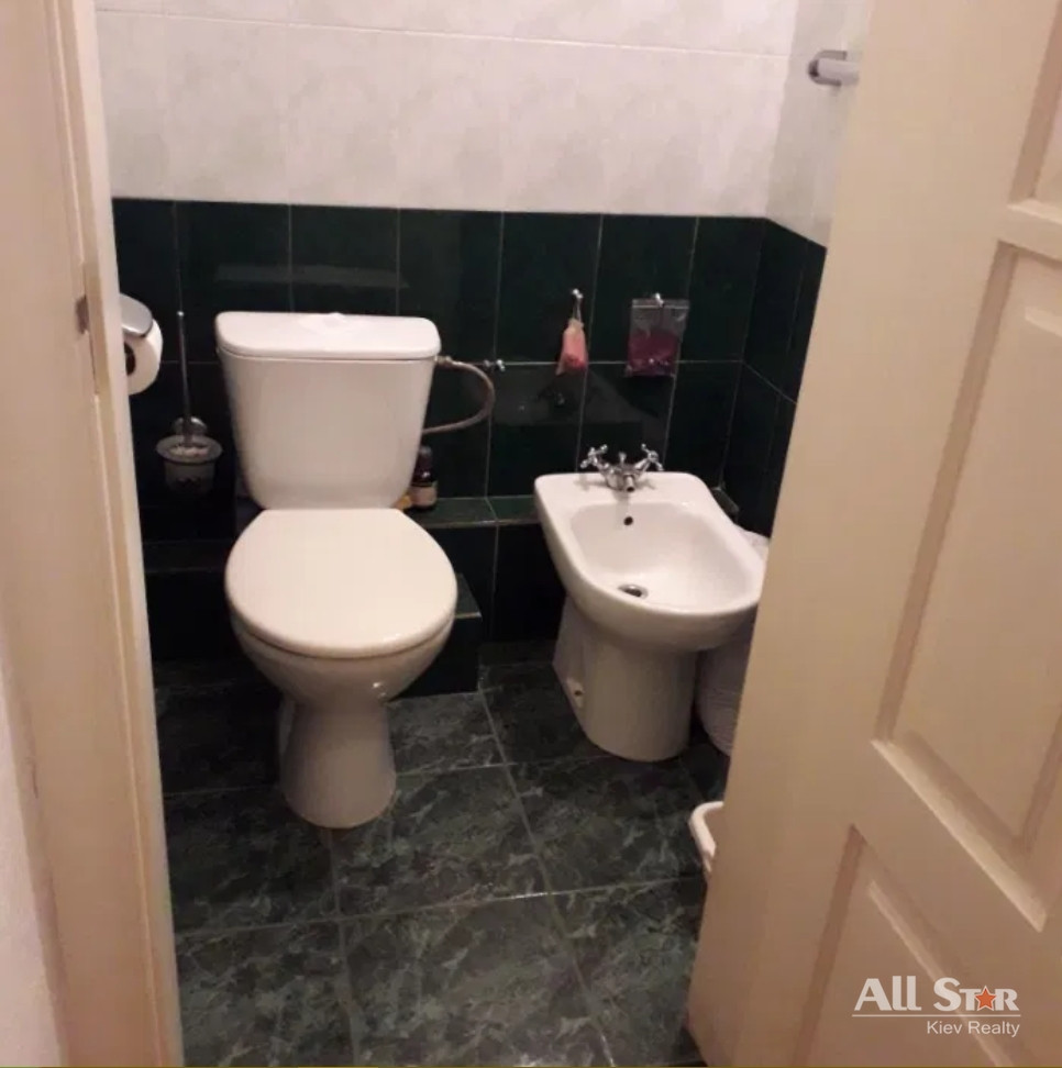 Продажа 3к квартиры в Киеве,  Гончара Олеся ул., 32Б 6