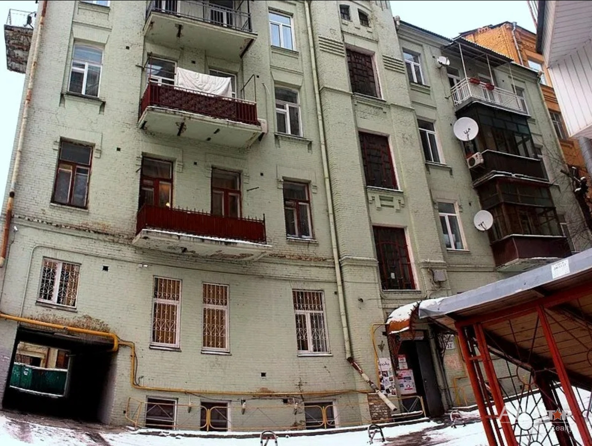 Продажа 3к квартиры в Киеве,  Гончара Олеся ул., 32Б 10