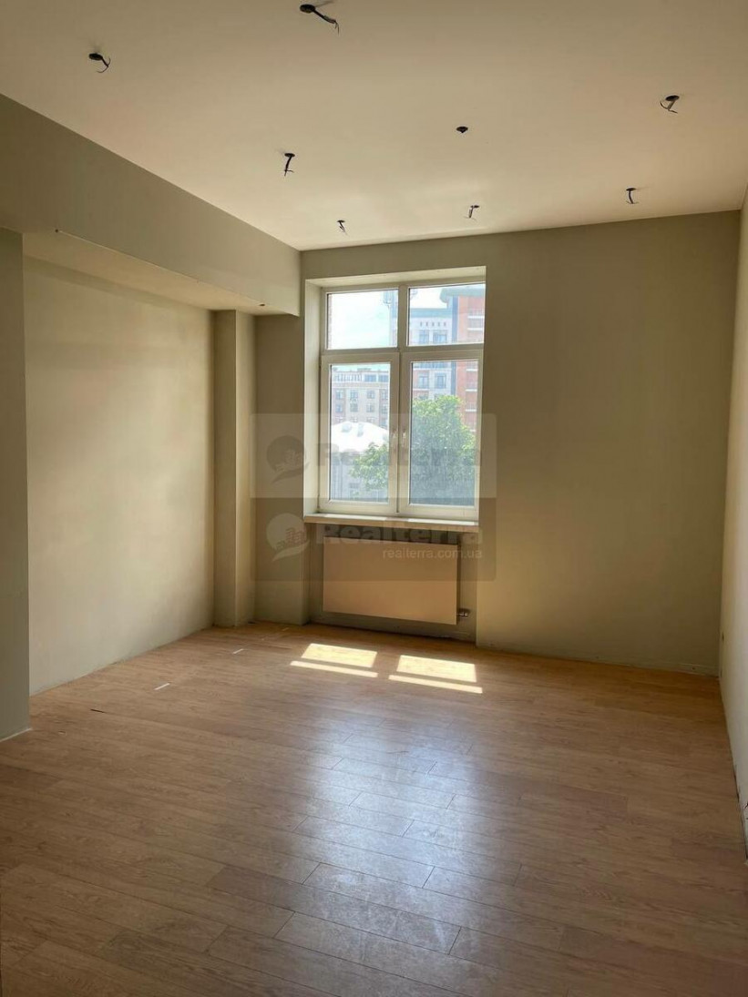 Продажа 4к квартиры в Киеве,  Лютеранская ул., 10А 3