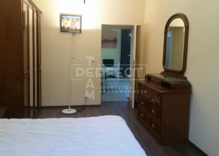 Продажа 2к квартиры в Киеве,  Крещатик ул., 13 2