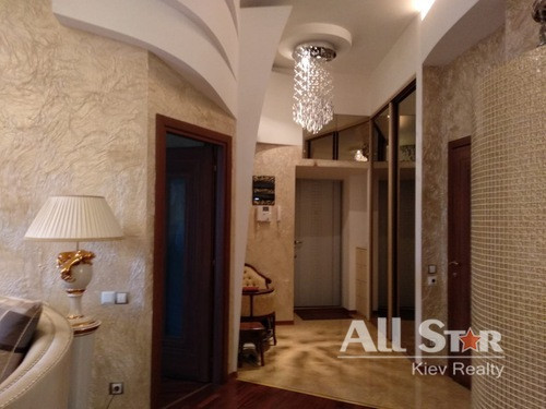Продажа 3к квартиры в Киеве,  Лютеранская ул., 8 3