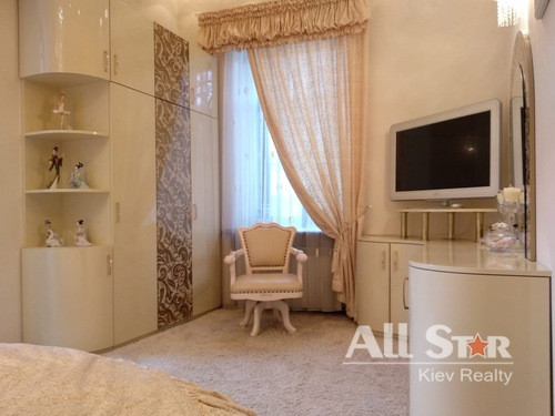 Продажа 3к квартиры в Киеве,  Лютеранская ул., 8 6