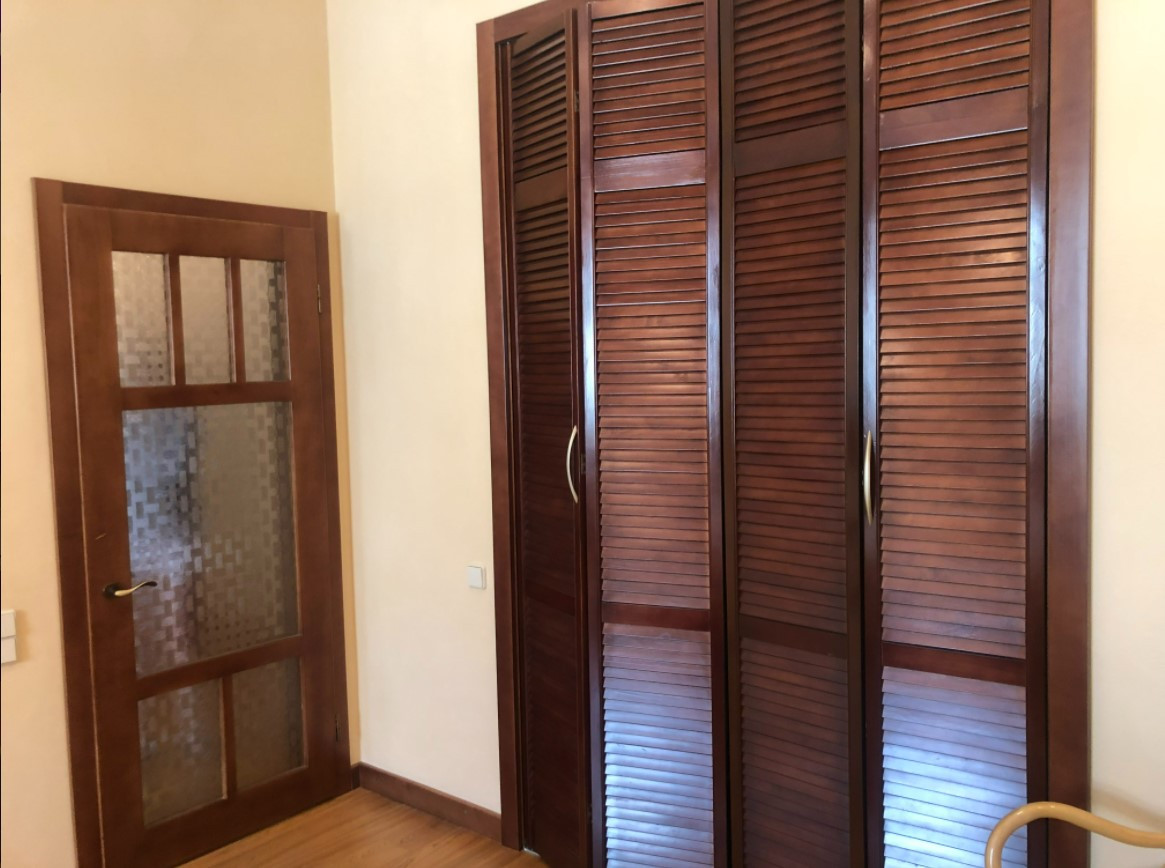Продажа 2к квартиры в Киеве, Софиевская ул., 4 6