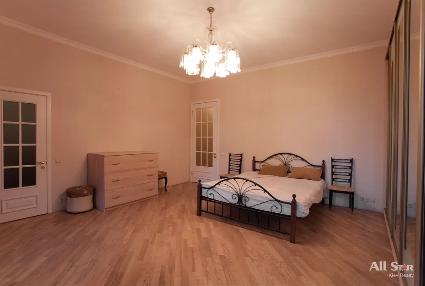 Продажа 3к квартиры в Киеве,  Терещенковская ул., 5 5