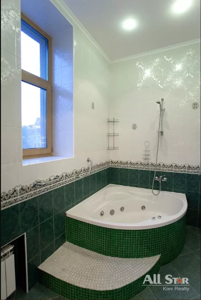 Продажа 3к квартиры в Киеве,  Терещенковская ул., 5 9