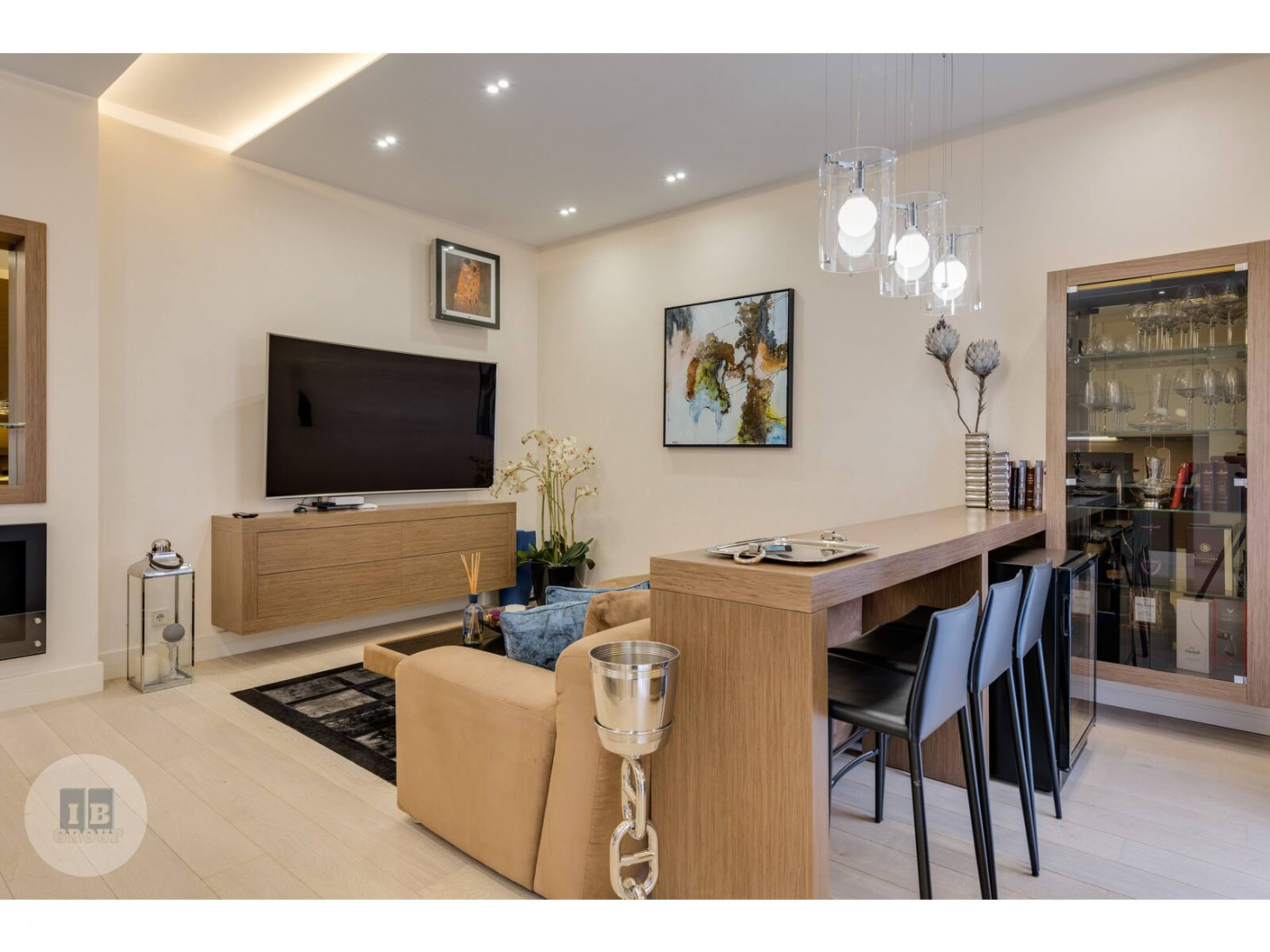 Продажа 3к квартиры в Киеве,  Кожемяцкая ул., 14Б 7
