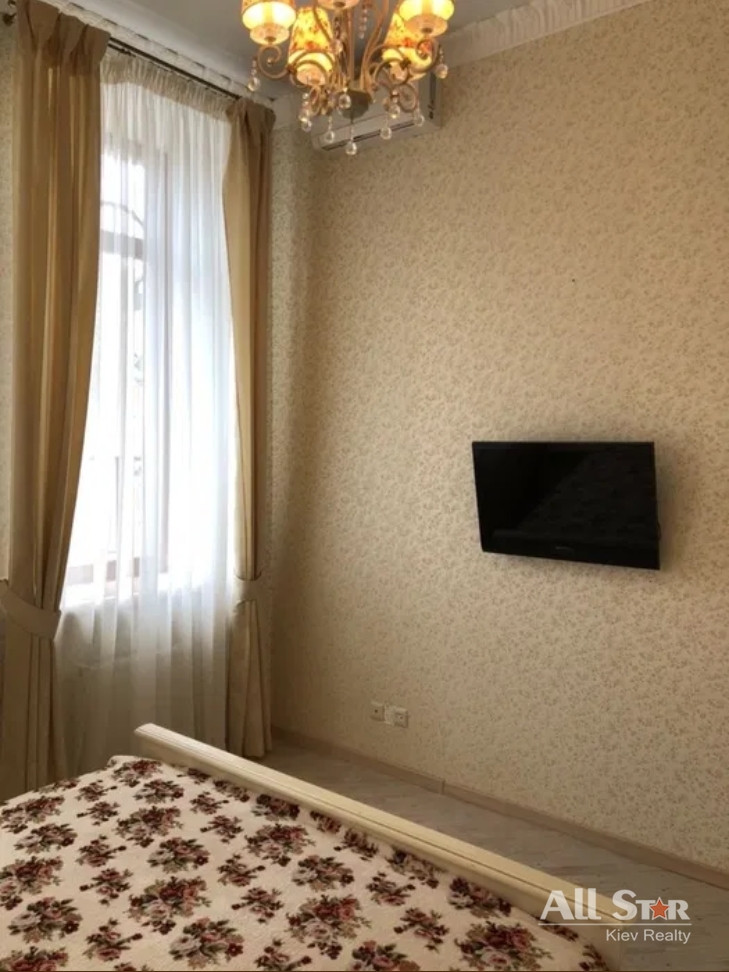 Продажа 3к квартиры в Киеве,  Воздвиженская ул., 34 3
