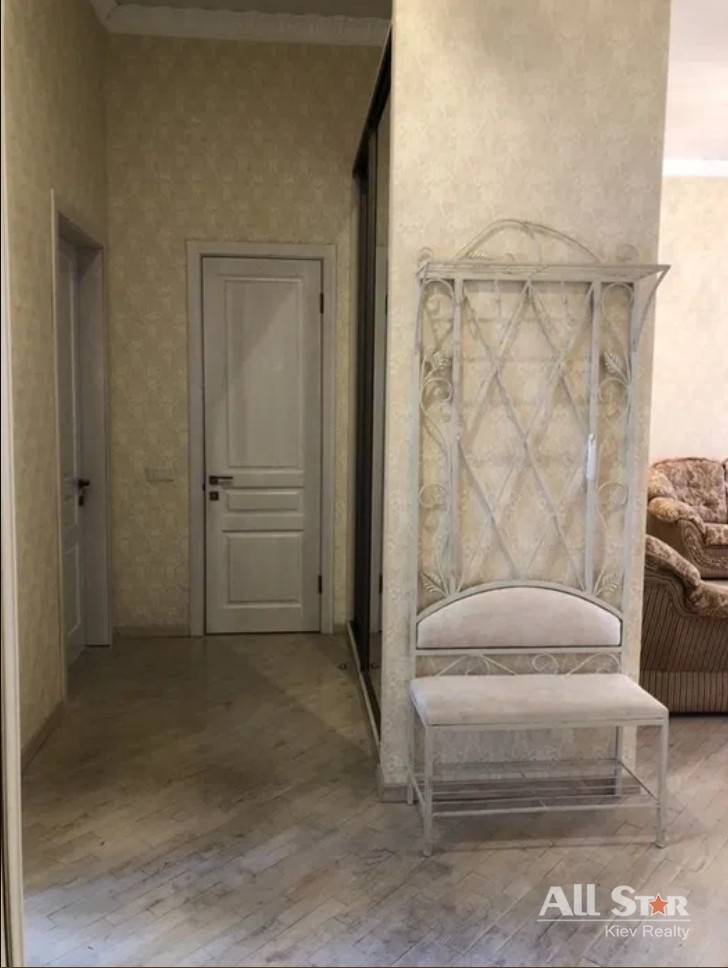 Продажа 3к квартиры в Киеве,  Воздвиженская ул., 34 5