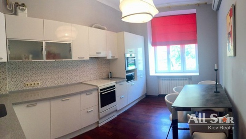 Продажа 2к квартиры в Киеве,  Крещатик ул., 23 2