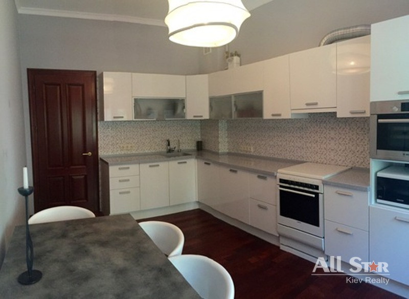 Продажа 2к квартиры в Киеве,  Крещатик ул., 23 3