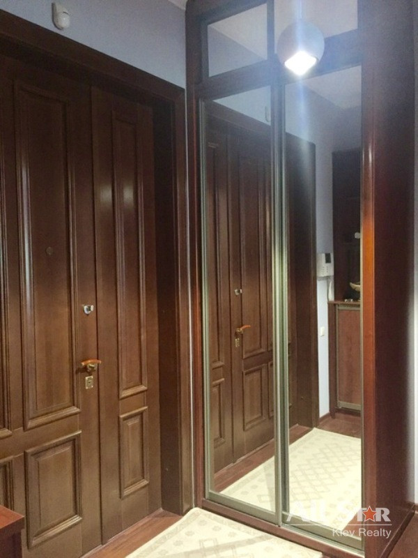 Продажа 2к квартиры в Киеве,  Крещатик ул., 23 7