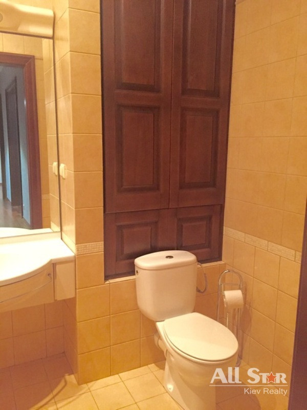 Продажа 2к квартиры в Киеве,  Крещатик ул., 23 9