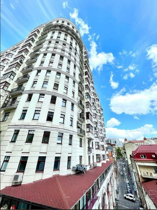 Продажа 5к квартиры в Киеве,  Ирининская ул., 5/24 17