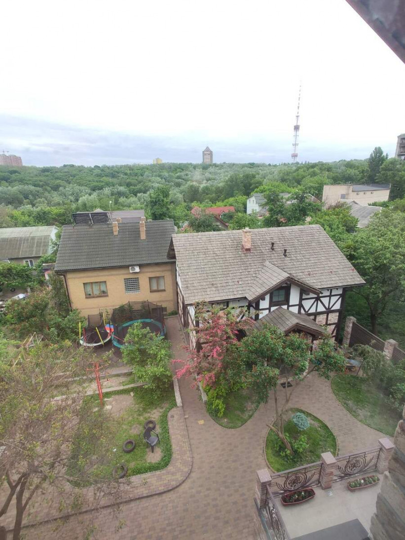 Аренда 9к дома в Киеве, Петропавловская ул., 3