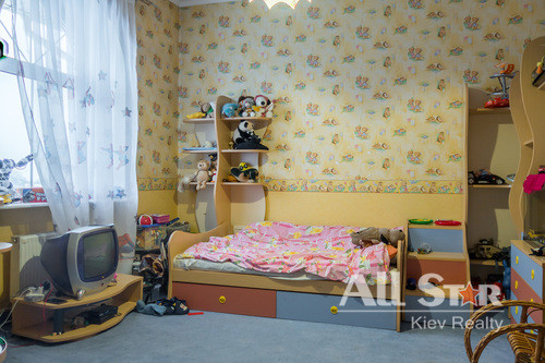 Аренда 6к дома в Киеве, Петропавловская ул., 6