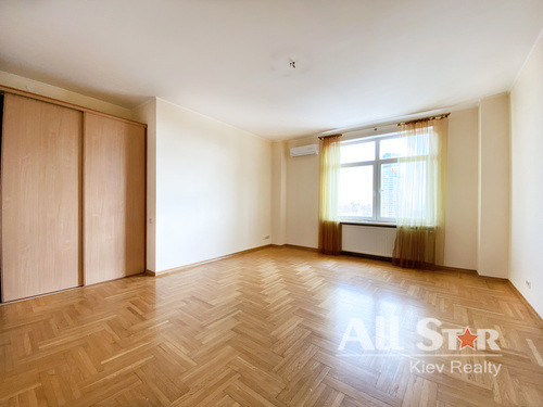 Аренда 5к квартиры в Киеве, Кловский спуск, 5 7