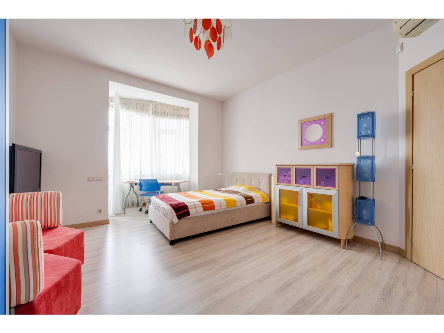 Продажа 5к квартиры в Киеве,  Леси Украинки бульвар, 7Б 32