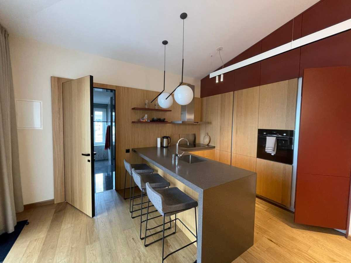 Продажа 3к квартиры в Киеве,  Лабораторная ул., 8 9