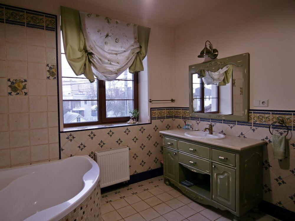 Аренда 7к дома в Киеве,  Садовая ул., 15
