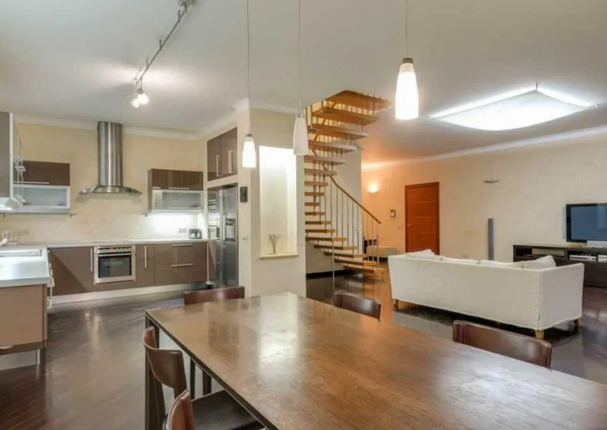 Продажа 4к квартиры в Киеве,  Академика Богомольца ул., 5 0