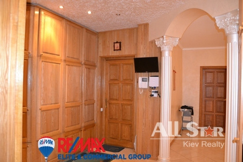 Продажа 4к квартиры в Киеве,  Обсерваторная ул., 10 2