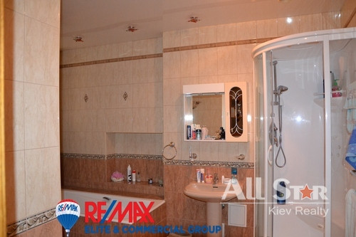 Продажа 4к квартиры в Киеве,  Обсерваторная ул., 10 9