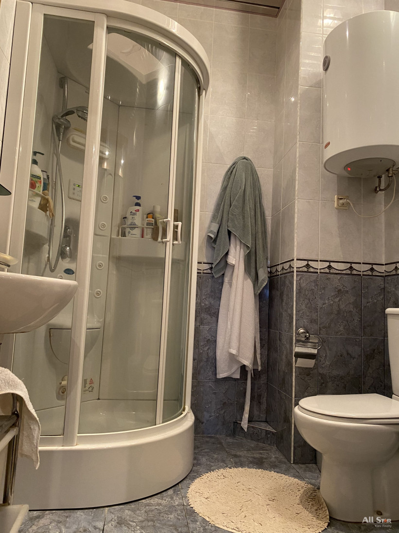Продажа 4к квартиры в Киеве,  Богдана Хмельницкого ул., 41 10