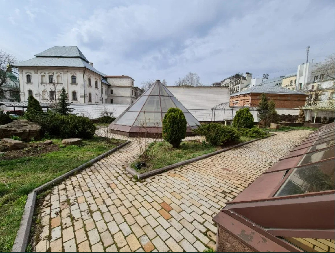 Продажа здания в Киеве,  Рыльский переулок, 5