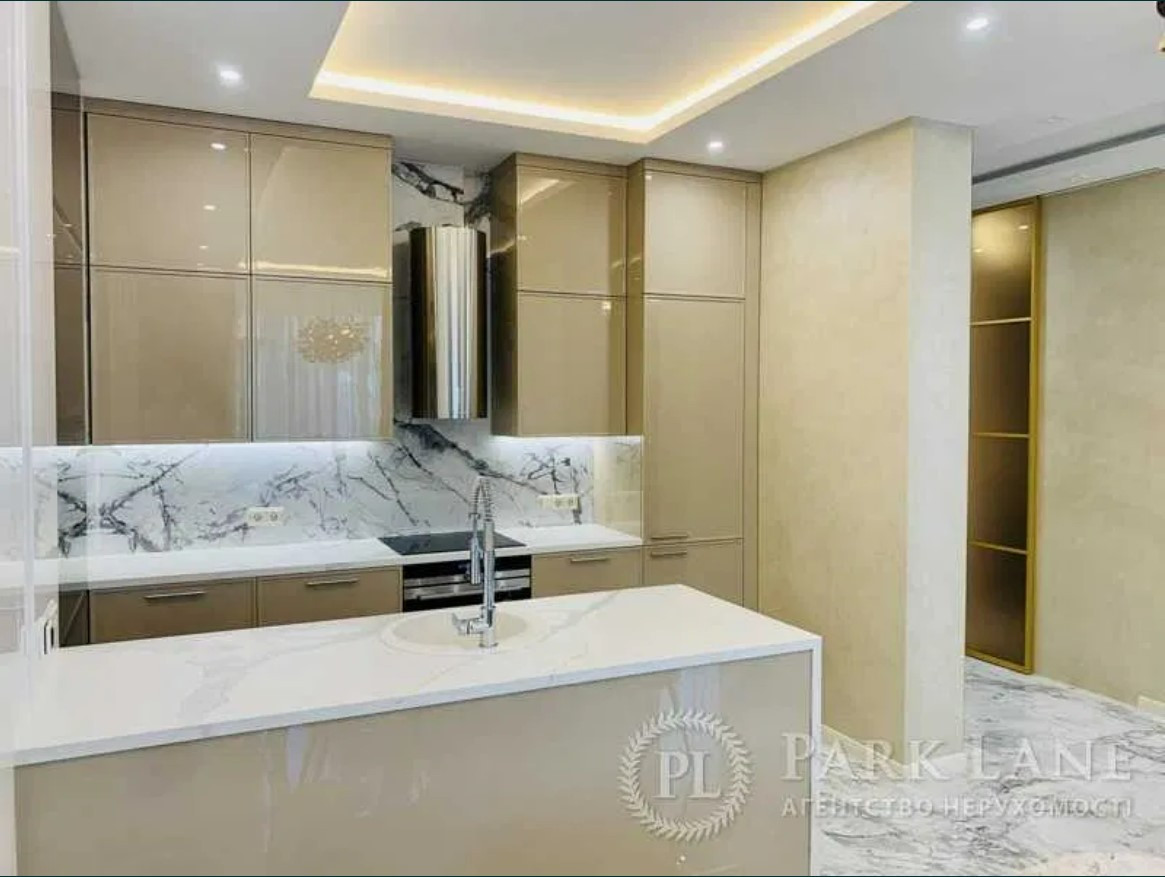 Продажа 3к квартиры в Киеве,  ЖК Роял Тауер, Саксаганского ул., 37К 4