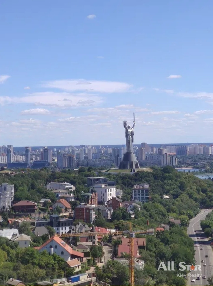 Продажа 5к квартиры в Киеве,  Старонаводницкая ул., 6Б 1