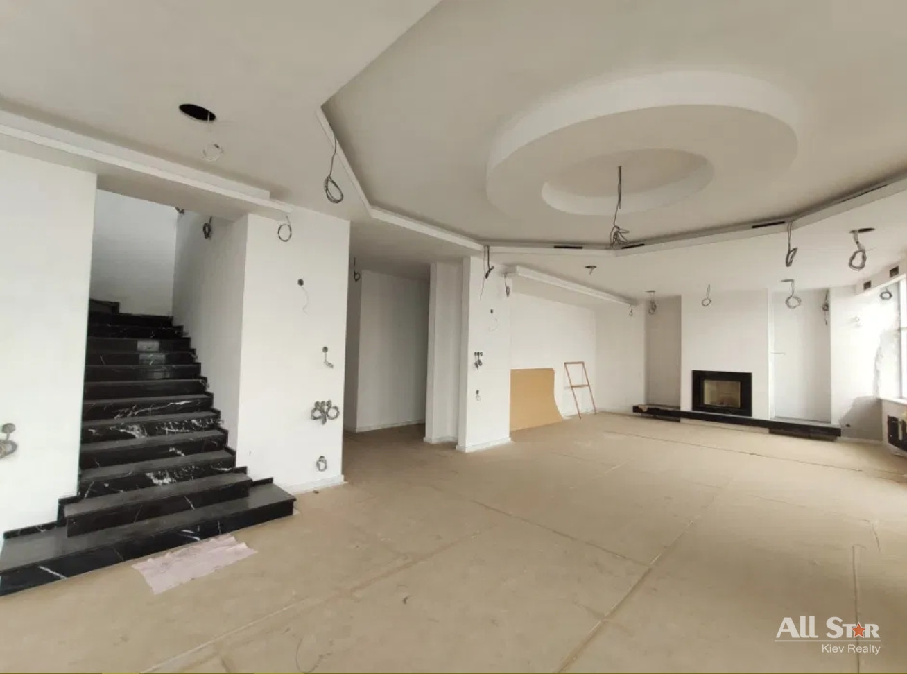 Продажа 5к квартиры в Киеве,  Старонаводницкая ул., 6Б 13