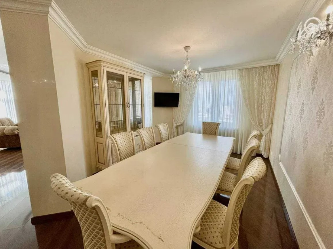 Аренда 4к квартиры в Киеве, Дмитриевская ул., 75 3